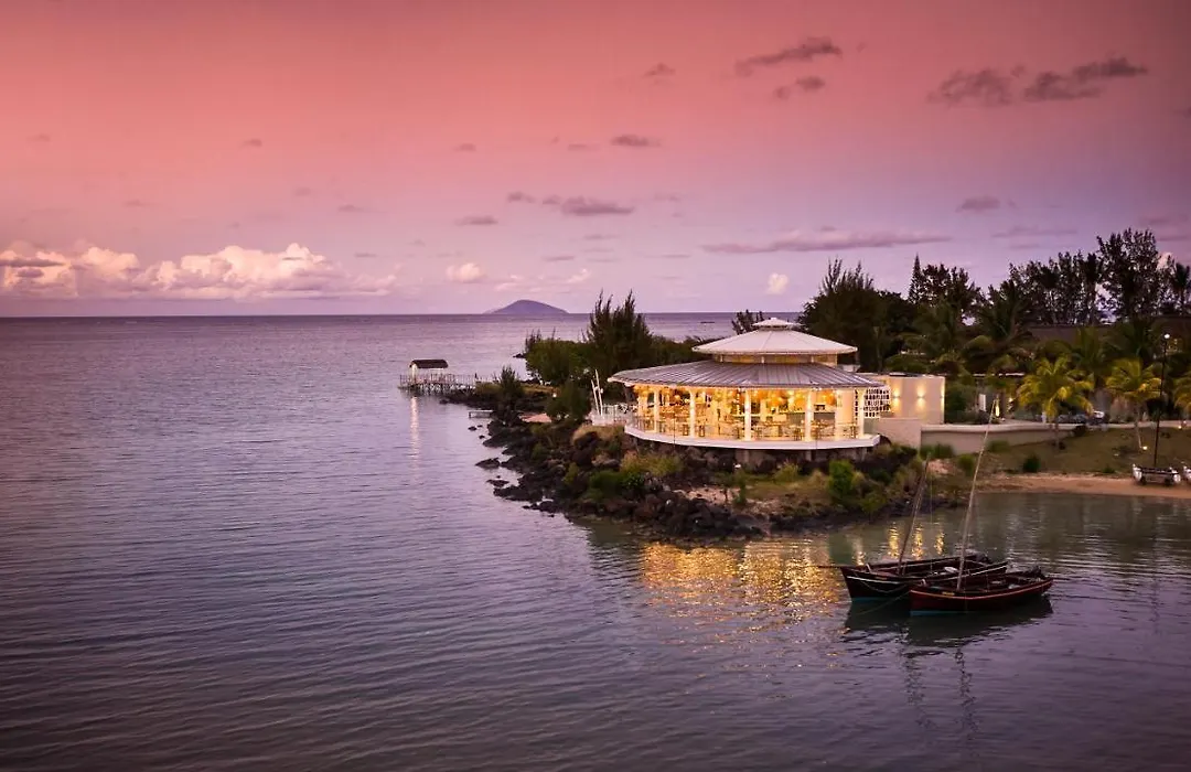 Lux* Grand Gaube Resort & Villas-1